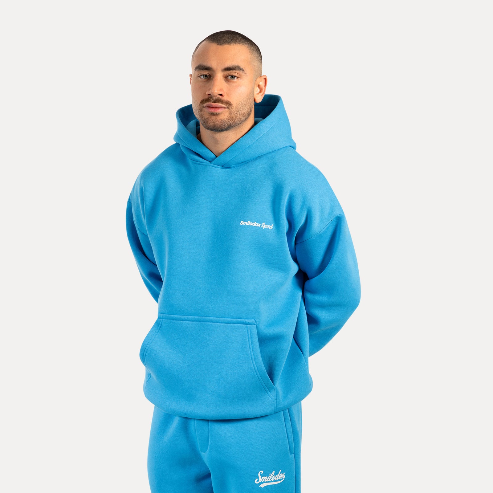 Hellblau