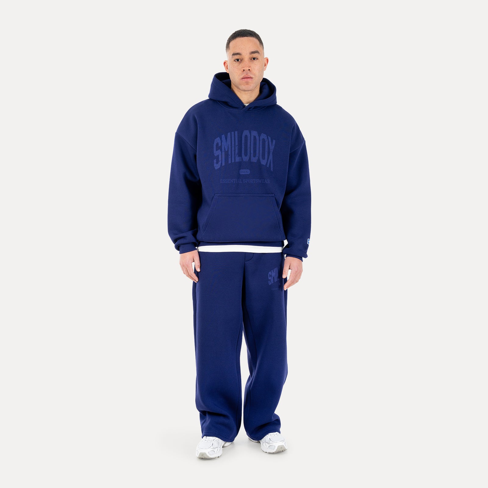 Dunkel Blau