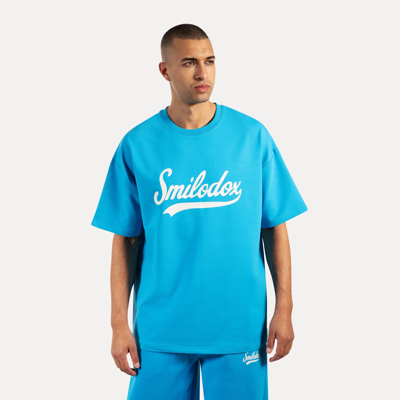 Hellblau